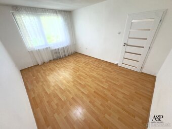 NA PRENÁJOM REKONŠTRUOVANÝ 1 IZB. BYT, 33M2, KOMENSKÉHO UL., - 15