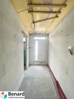 VRANOV NAD TOPĽOU-SOĽ, RODINNÝ DOM-MUROVANÁ NOVOSTAVBA, HOLO - 15