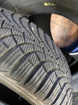 ZIMNE PNEU 205/60R16 98H good year ultragrip 9+ - 15