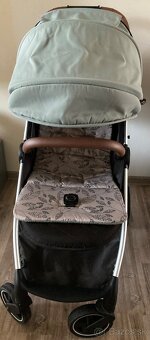 Sportovy kočik Petite&Mars iron green - 15