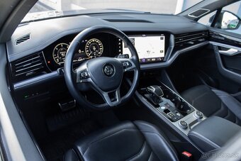 VOLKSWAGEN TOUAREG 3.0 V6 TDI SCR R-LINE 4MOTION TIPTRONIC - 15