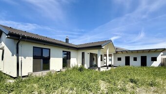 NOVÉ Nádherný samostatný 4i rodinný dom v lokalite TRI VODY - 15