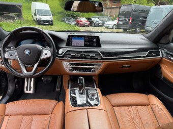 BMW Rad 7 730d xDrive A/T - 15