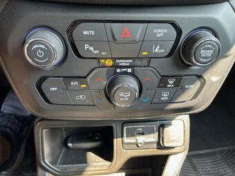 Jeep Renegade 1.3 GSE Limited - 15