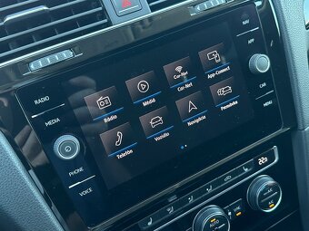 Volkswagen Golf Variant SOUND 2.0 TDi DSG - 15