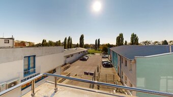 PINK Reality Prenájom kancelárie – 36 m², moderné priestory  - 15