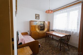 5 izbový, dvojpodlažný RD-VALALIKY, pozemok 550m2 - 15