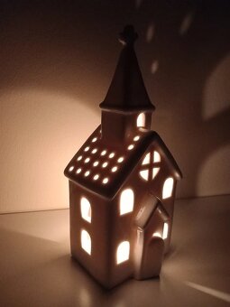 Keramický kostol na čajovú sviečku 22,5x9,5x8 cm - 15