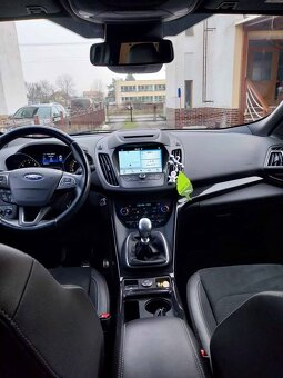 Ford Kuga ST Line - 15