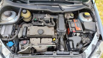 Peugeot 206 1,4 benzín, klimatizácia - 15