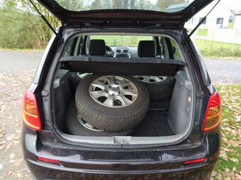 Suzuki SX4 2,0 DDiS 4x4 99kW 2x alu kola,tažné,pěkná výb. - 15