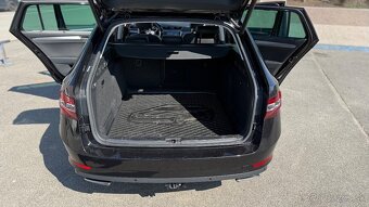 Škoda Superb Combi 2.0 TSI 4x4 Style DSG - 15