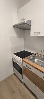 🏠 Prenajmem 2-izbový byt – Trenčín Sihoť, - 15
