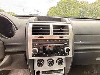Dodge Nitro 2.8 CRD 4x4,automat - 15