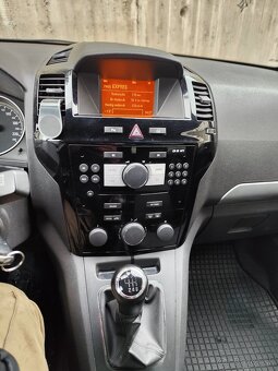 Opel Zafira 7 miestne - 15