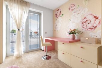 Luxusný 4iz RD v Trnave - nadčasový dizajn a perfektná lokal - 15