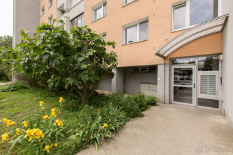 2i byt Osuského(55m, 690€ vrátane e,i) - 15