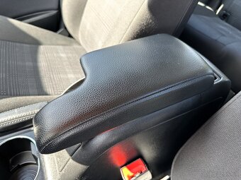 Mercedes-Benz A trieda 150 Elegance Autotronic - 15