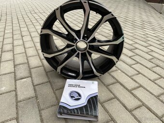 ŠKODA SUPERB 3 2.0tdi 140kw 4x4 kúpené na Slovensku - 15