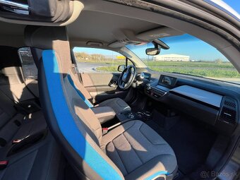 Elektrická BMW i3 - 15