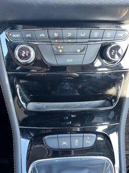 Opel Astra K 1.4 t benzin - kombi - 15