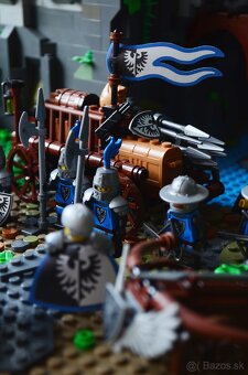 Predám Vlajky a Plášte pre lego castle - 15