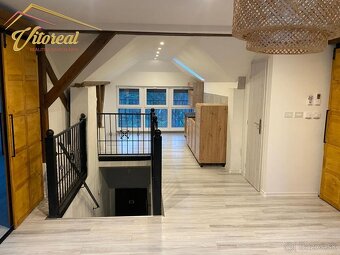 Na predaj exkluzívny 3 izbový podkrovný byt v Trebišove - 15