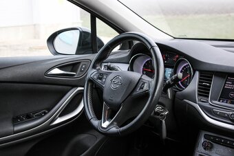 Opel Astra Sport Tourer 1.2 Turbo - 15