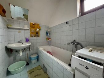 MAĎARSKO - MÉRA 4 IZBOVÝ POSCHODOVÝ RODINNÝ DOM S GARÁŽOU. - 15