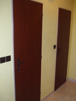 Prenajmem 1-izb. zar. a prerobený byt na sídlisku Stred v PB - 15
