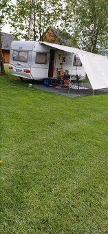 Obytny prives LMC - 15