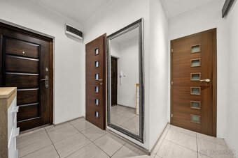 Predaj 2 izb. zrekonštruovaného bytu na Družstevnej ul. v BA - 15