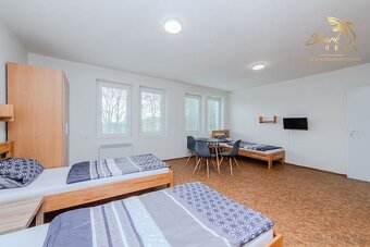 Na predaj ubytovací objekt v obci Koškovce – 26 izieb, parko - 15