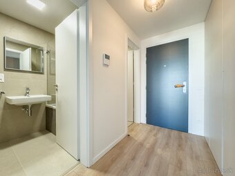 Prenájom 2 izbového bytu 54 m2 + 14 m2 Prístavná, Bratislava - 15
