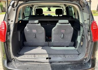 Peugeot 5008 2.0 HDi 7MÍST FULL nafta manuál 110 kw - 15