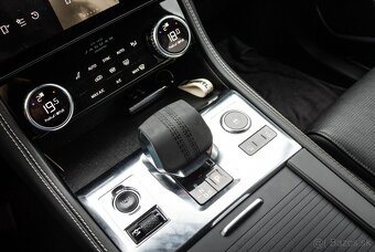 Jaguar F-Pace 3.0 I6 P400 MHEV R-Dynamic Black AWD A/T - 15