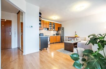 ENERGICKÝ 3 IZB. BYT S BALKÓNOM V TICHEJ ČASTI TRNAVY - 15