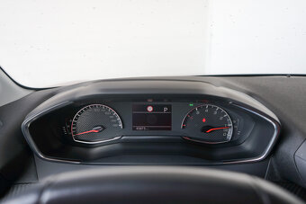 16-PEUGEOT 208, 2022, benzín,1.2i Automat , 74 kW - 15