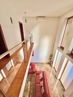Predaj- luxusný 5i RD s bazénom, dvojgarážou, Andovce - 15