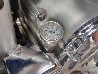VYMENÍM//PREDÁM Suzuki Intruder 1400 - 15