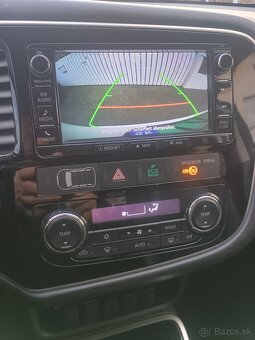 Mitsubishi Outlander PHEV - 15