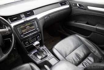Škoda Superb Combi 2.0 TDI 4x4 103kW Elegance /AJ NA SPLÁTKY - 15