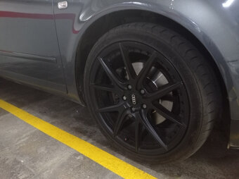 Stredové krytky pukličky kolies AUDI - 15