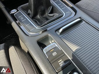 Volkswagen Passat Variant 2.0 TDI Business, Pôvodný lak, SR - 15