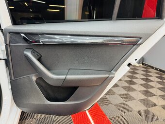 Škoda Octavia Combi 2.0 TDI DPF RS DSG - 15
