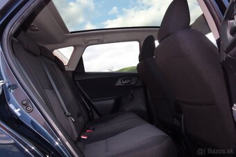 Toyota Auris 1.8 Hybrid Comfort r.v.12 / 2014 - 15