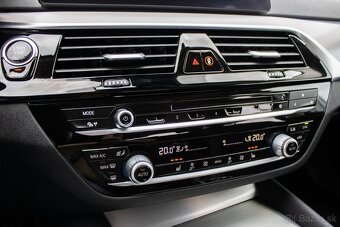 aj NA SPLÁTKY BMW Rad 5 Touring 530i xDRIVE Sport - 15