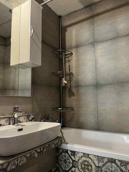 EXKLUZÍVNE na predaj- výnimočný 3 izbový byt, komplet. rek. - 15