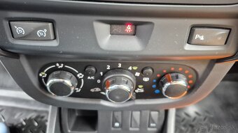 Dacia Duster 1.6 84kw 4x2 benzin M5 1.maj 69000km - 15