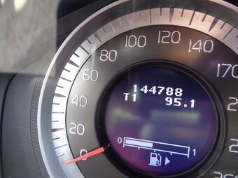 Volvo XC60 D5 Kinetic Geartronic AWD - 15